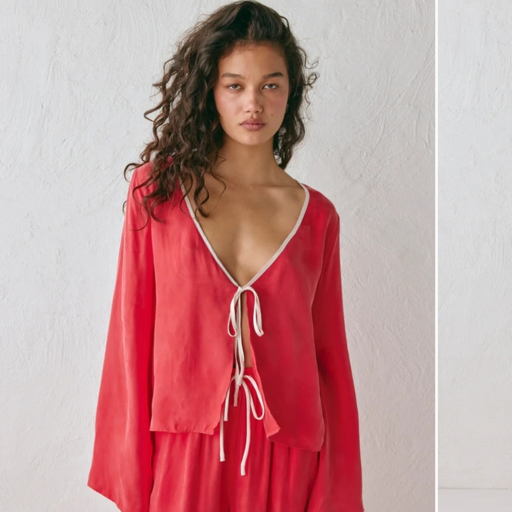 VRG GRL Moonscape Top Chili